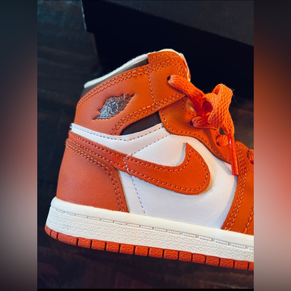 Jordan 1 Retro High OG (TD) Kids 10 - Picture 3 of 11